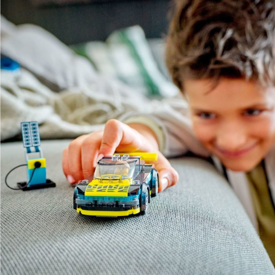 Obrázek 4 produktu LEGO® CITY 60383 Elektrické sportovní auto